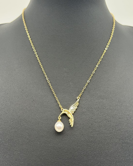 Golden bird pearl necklace