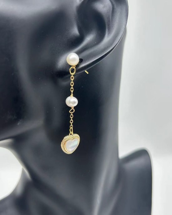 Gold pearl earrings