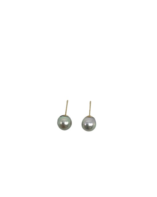 Silver pearl earrings