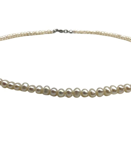 Irregular pearl necklace