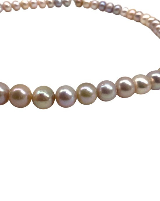 Colorful beaded pearl necklace