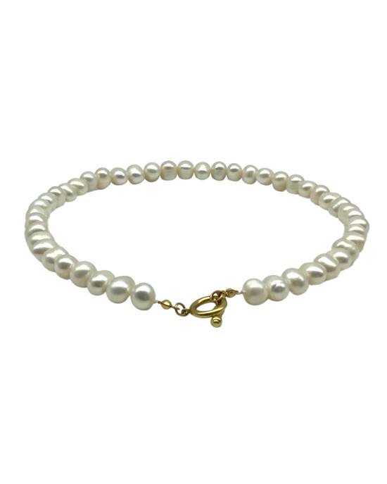 White Baroque pearl necklace