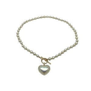 Gold heart pendant Pearl necklace