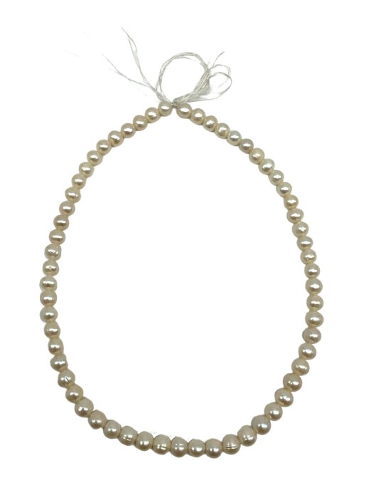 White pearl necklace